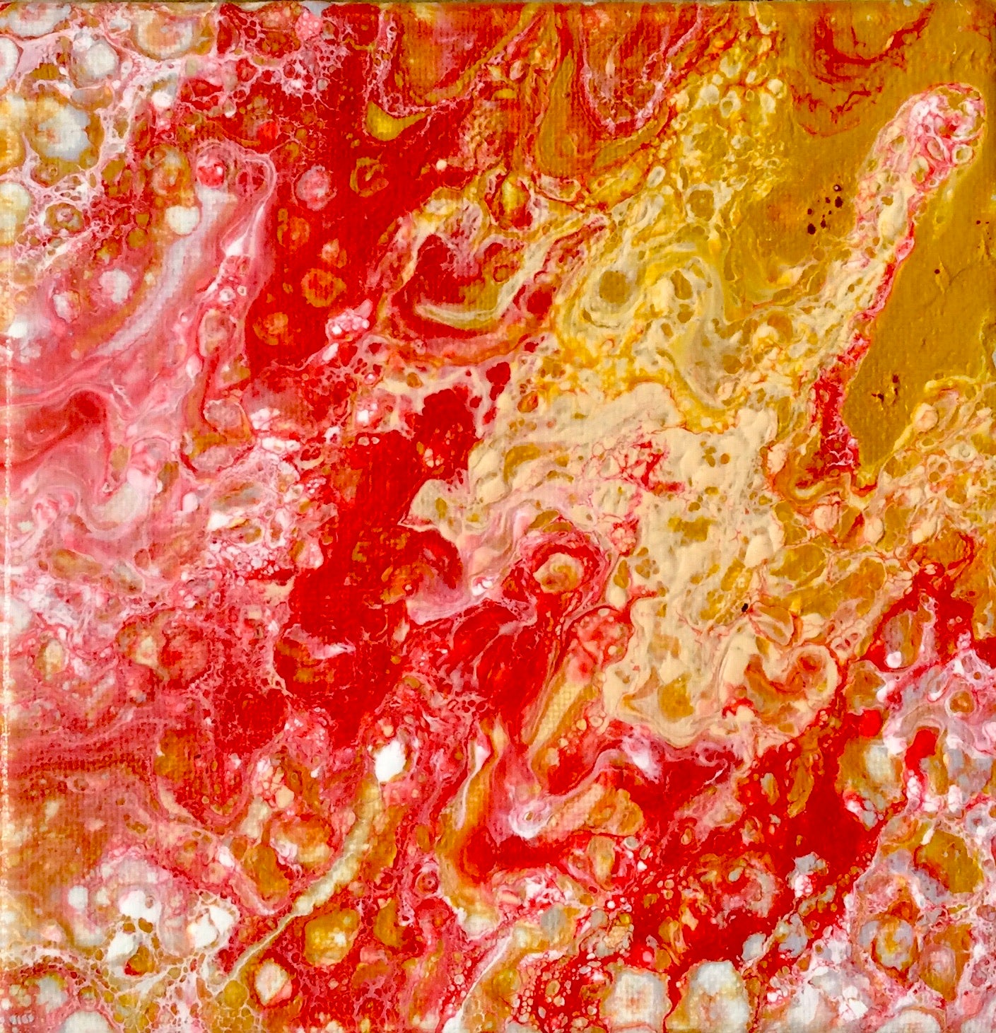 Acrylique pouring rouge ocre 15x15 sur chevalet