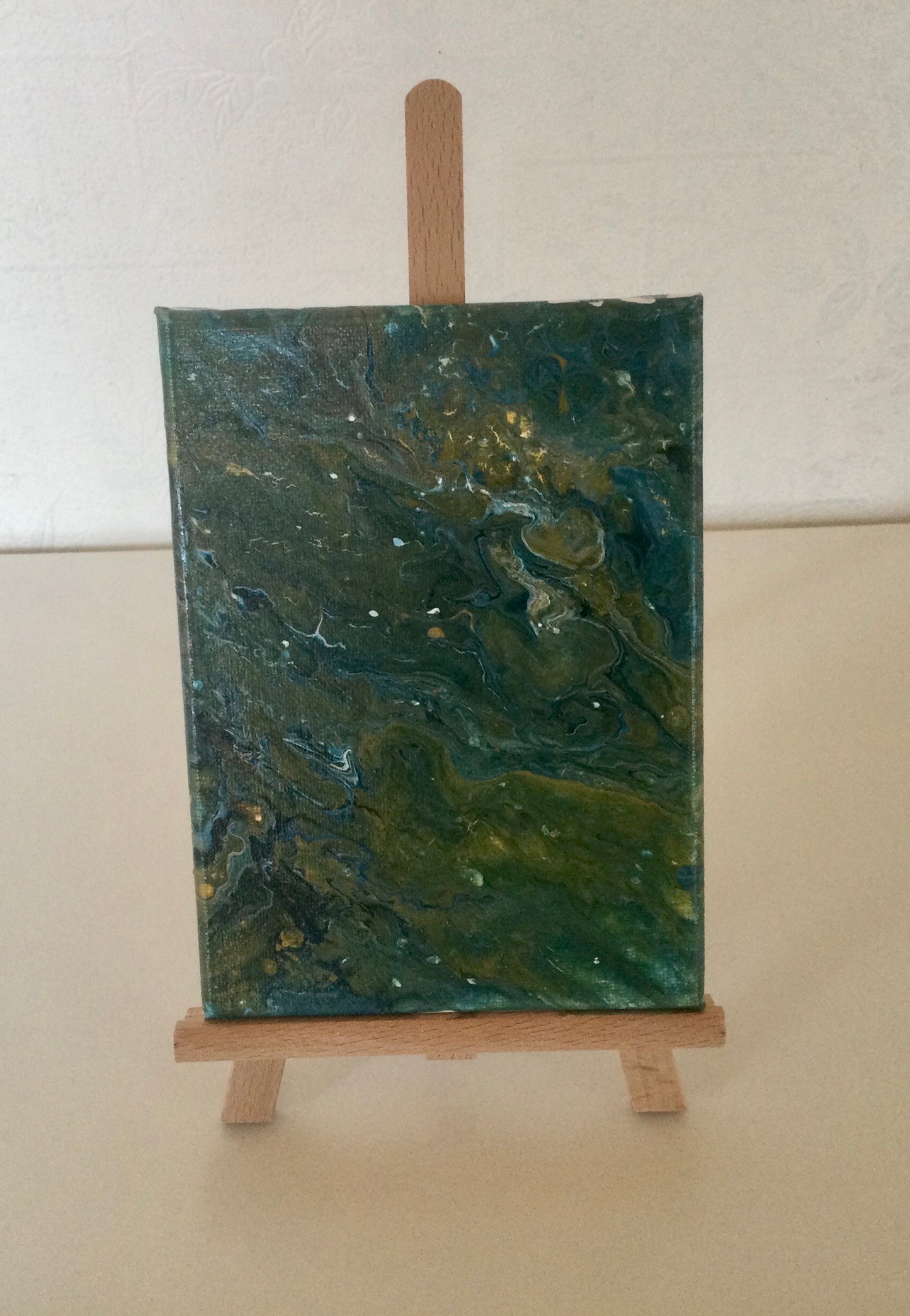 Acrylique pouring Sclan 13x18 sur chevalet