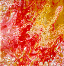 Load image into Gallery viewer, Acrylique pouring rouge ocre 15x15 sur chevalet
